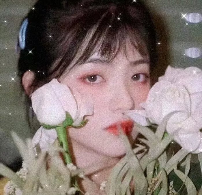 艳女新装